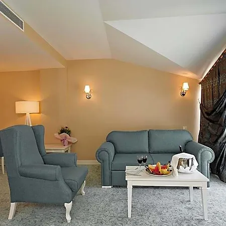 Mercia & Otel 4*