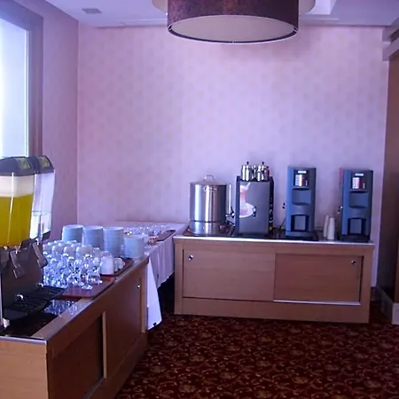 Otel Mercia &
