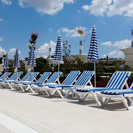 Mercia & Hotel 4*